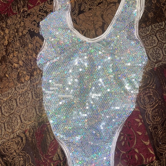 Brand new size small exotic wear/dance wear/one piece true to pictures - Picture 2 of 14